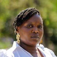 Inès